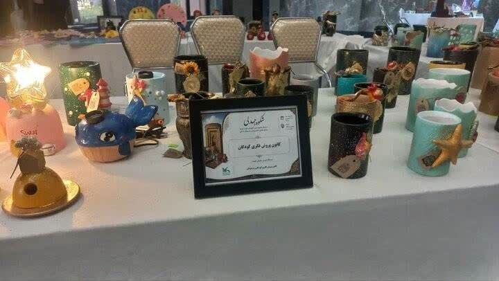 اروم نیوز: همزمان با برگزاری نمایشگاه «شکوه همدلی» در ارومیه؛ 🔸 عرضه ۲۰۰ اثر سفال و سرامیک کودکان و نوجوانان در نمایشگاه «شکوه همدل