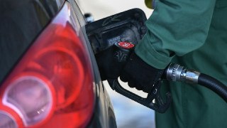 ⚡️ Авторов коллективного видеообращения к Бастрыкину из Волгограда начали штрафовать. Они жаловались на дефицит бензинаНескольких участников коллективного обращения к главе Следственного комитета Александру Бастрыкину по поводу дефицита бензина в Волгоград