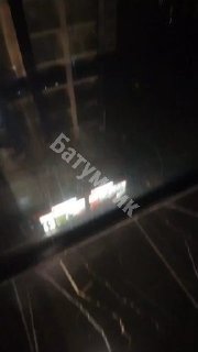ערב טוב תמרה! יש גשם שוטף נורא ברחוב, במיוחד ליד הים. קודם כל, אני רוצה לחשוב על בעלי חיים צילומים מרחוב לא…