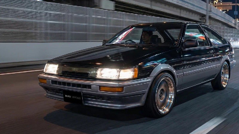 Тюнеры из Японии реконструировали культовую «хачироку» AE86 — это полностью переработанная Corolla L