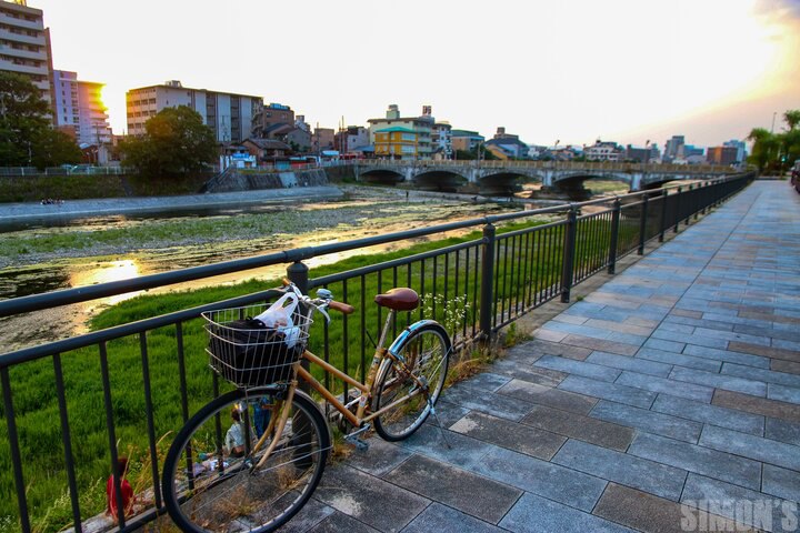 【日本-京都】鴨川畔沒有水岸豪宅，只有烏龜跟鬼