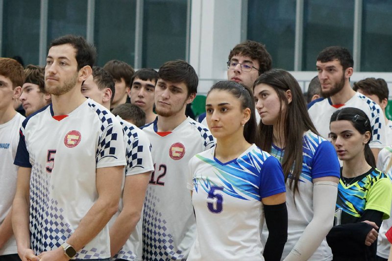 🏐 В Махачкале стартовал чемпионат Дагестана по волейболу среди вузов фото