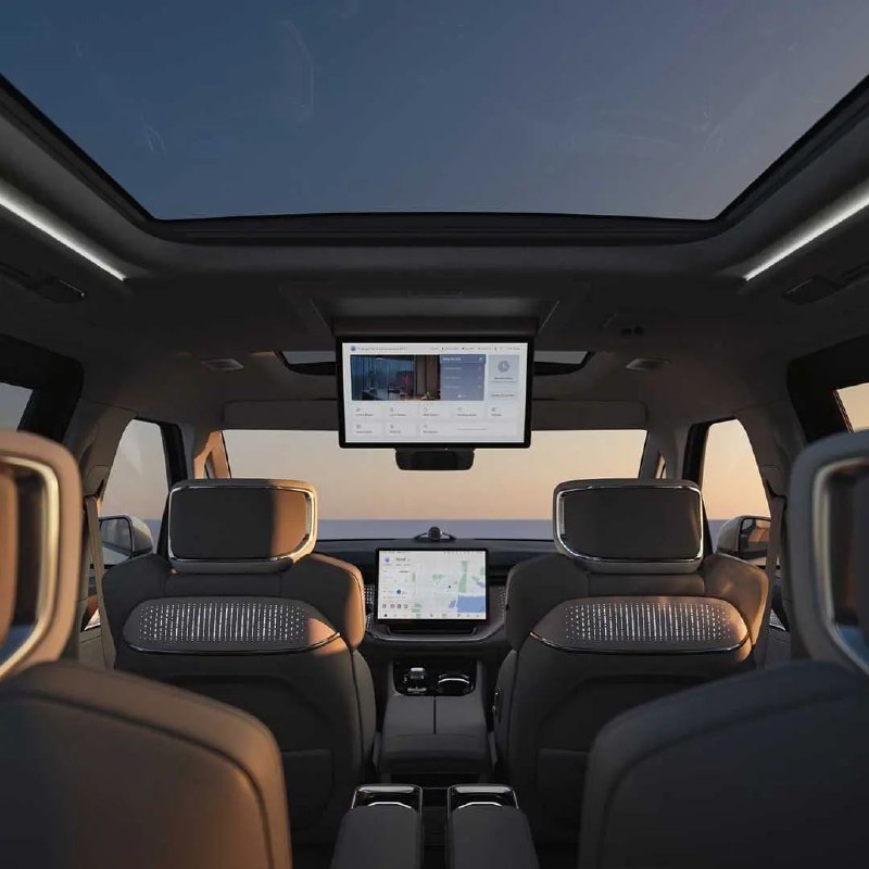 Volvo EM90 3