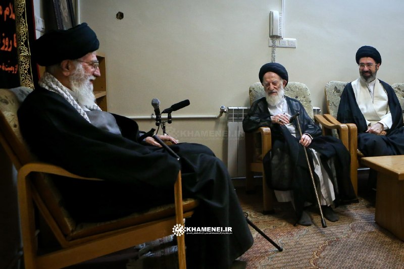 📸 Advertising for the first time; Unseen frames of the late Ayatollah Shabir Zanjani's meeting with the slain leader of the revolution and Ayatollah Seyed Jotavi Khamenei
