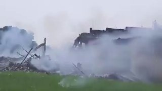 🎦התפוצצות הותירה 11 הרוגים במפעל חזיזים בהודו