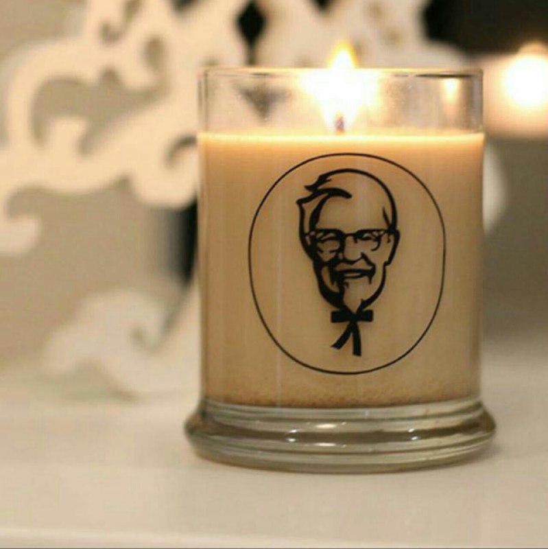 در جستجوی خوشبختی: رستوران هاى زنجيره اى KFC شمع معطرى ساخته و در بازار عرضه كرده است، كه با روشن كردن آن رايحه مرغ سوخارى از خود منتشر ميك