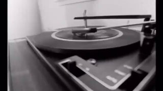 DJ Shadow — Midnight in a perfect world • 1997, HDРубрика #клип дня🖥 Больше → в плейлисте
