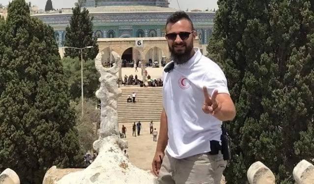قوات إسرائيلية تعتقل شاباً مقدسياً من منزله في وادي الجوز