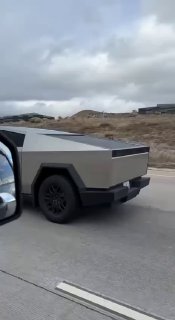 Кибер-будущее — Tesla Cybertruck и Apple Vision Pro