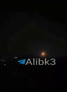 סצינות של שיגורי טילים לעבר ריכוזי הכוחות הפרו-סעודיים