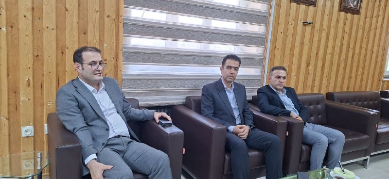 پایگاه اطلاع رسانی دولت/ اشنویه: 🔹دیدار سعید عضدالدینی ملکی رییس بنیاد ایران شناسی شعبه آذربایجان‌غربی با عبدالسلام مام‌عزیزی فرماندار شهرستان اشنویهfarm
