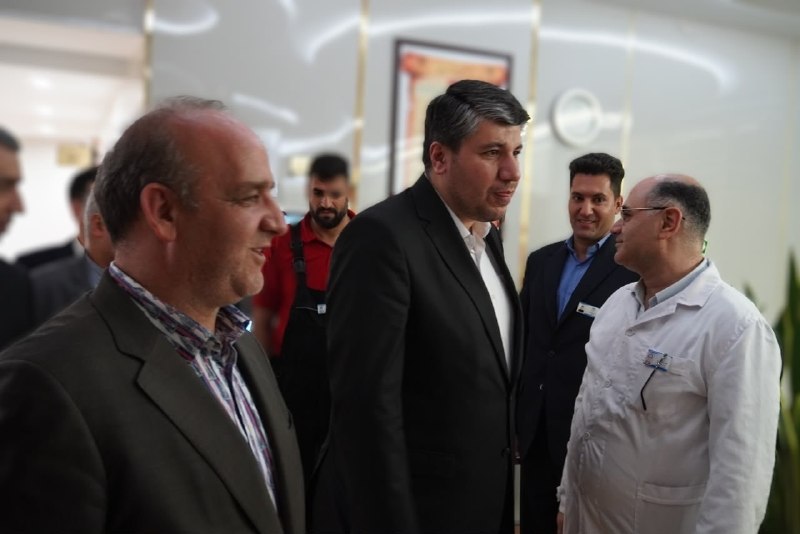 پایگاه خبری انتخاب ✔: ⬇️همزمان با روز پزشک و طی بازدید از بیمارستان سپهر سلامت انجام شد✅ قدردانی مدیرعامل بانک صادرات ایران از کادر درمان/ افش