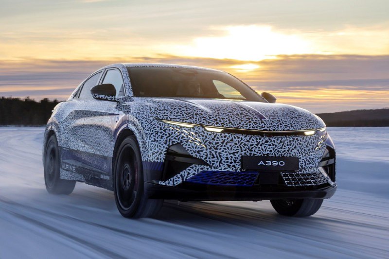 Аlpine показала официальные фотографии кроссовера A390