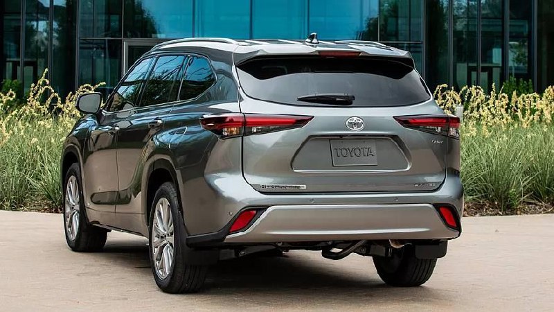Кроссовер Toyota Highlander получил юбилейную версию 3