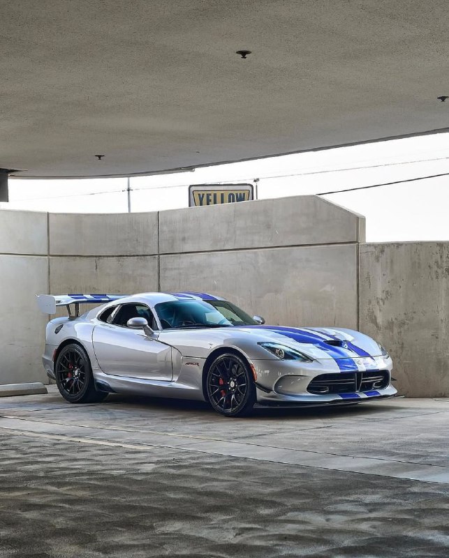 Dodge Viper ACR