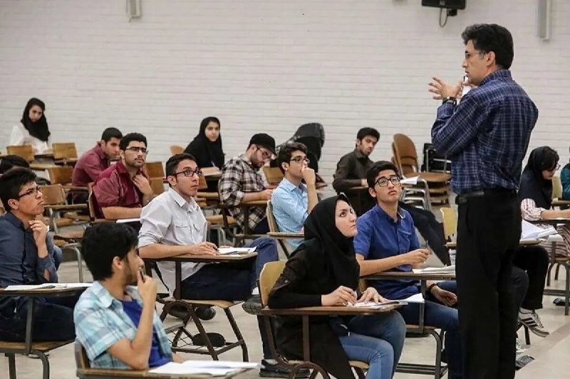 خبر فوری🔖: فقر از کنکور جلوتر است؛ شانس دانشگاه از کجا نابرابر می‌شود؟علی‌اصغر سعیدی، جامعه‌شناس اقتصادی:🔹فقر می‌تواند بسیار پیش از