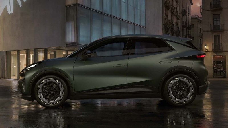 Cupra представила хэтчбек Raval 2