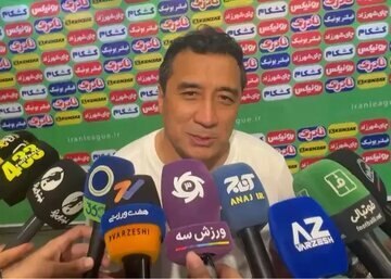 دیده بان ایران: ✅واکنش تند خداداد به اخراج شدنش!🔹 مدیر تیم فوتبال تراکتور حاضر نشد ادامه بازی این تیم را از روی سکوها ببیند و یا نیم ساع