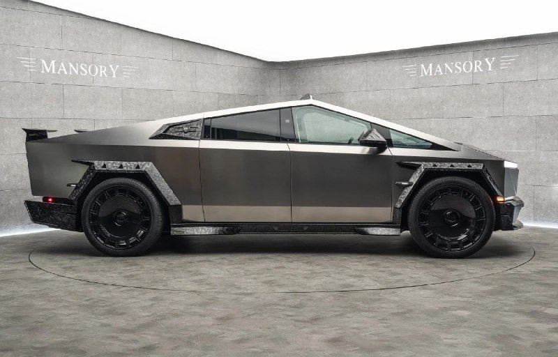 Немецкое ателье Mansory представило свой первый тюнинг Tesla Cybertruck 3