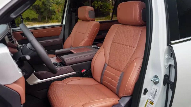 Внедорожник Toyota Sequoia получил богатую спецверсию 1794 4