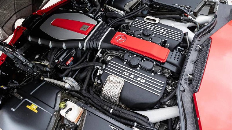 Спидстер Mercedes-Benz SLR McLaren продали за 3,2 млн евро 5
