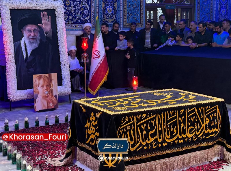 خراسان فوری (مشهد): تصویری از حضور ساعتی قبل حضرت آیت‌الله جعفر سبحانی از مراجع عظام تقلید در جوار مزار نورانی رهبر شهید انقلاب در رواق دارا