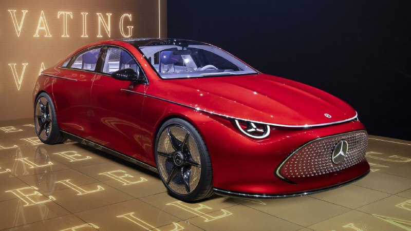 Новой отличительной чертой Mercedes-Benz станут трехлучевые фары 2