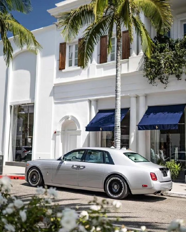 Rolls-Royce Phantom 2