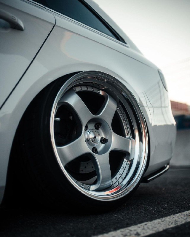 Audi 3