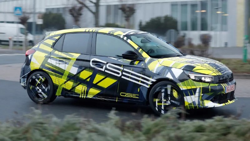 Opel завершает финальные испытания Corsa GSE 3
