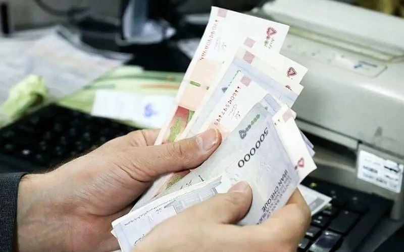 صراط نیوز | seratnews: 🟢 واریز یارانه نقدی مردادماه | حساب این خانوار‌ها ۲۰۰۰۰۰۰ تومان شارژ شد🔹یارانه نقدی دهک‌های اول تا سوم به‌ازای هر نفر ۴۰