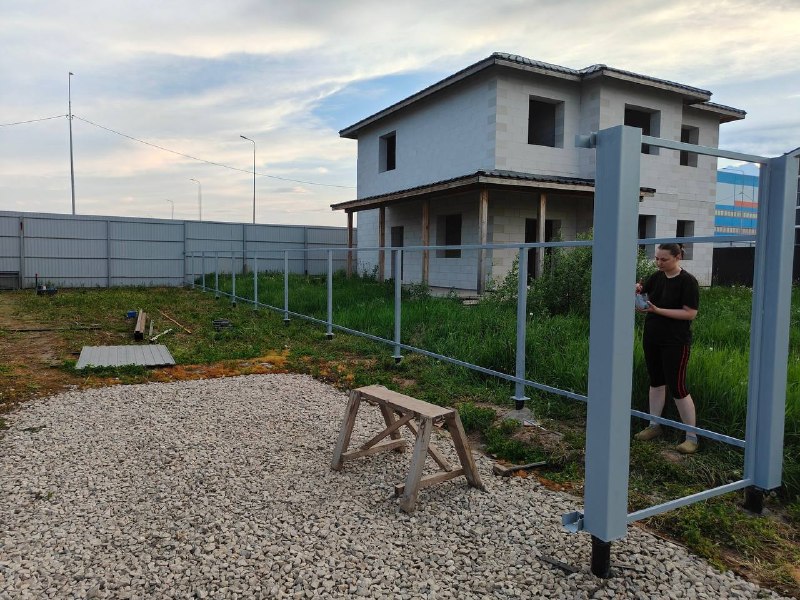 Здравствуйте обещал фото результата пока вот так осталось подровнять участок и доделать парковку чтобы убрать большой зазор под забором и воротами - изображение 2 - здравствуйте, обещал, фото