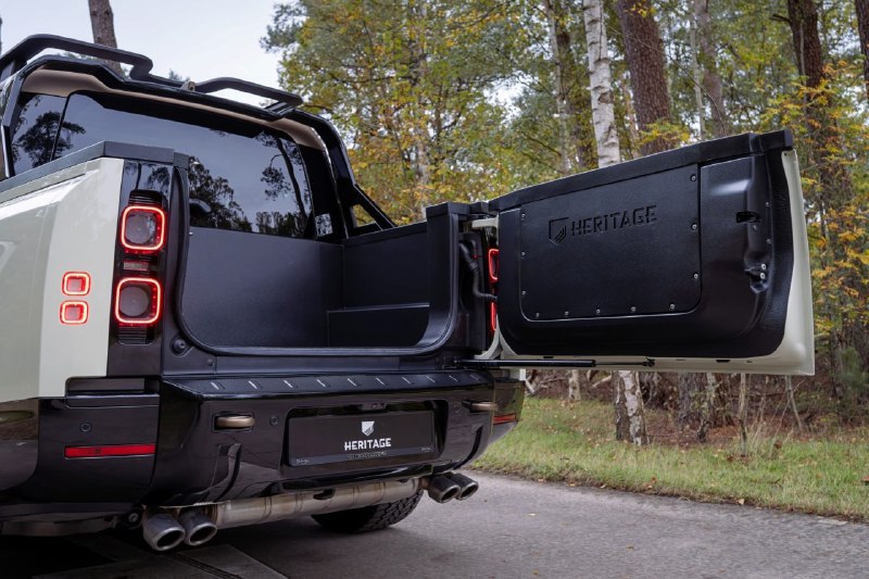 Land Rover Defender превратили в пикап 3