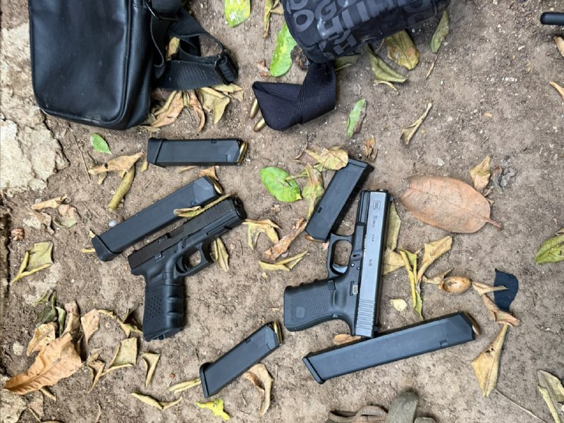 Handguns, ammunition, a KTBM and additional weapons were found in a residential area in Ta'iba. Central IDF soldiers and Ta'iba station guards arrested seven suspects following a shooting incident in the city.