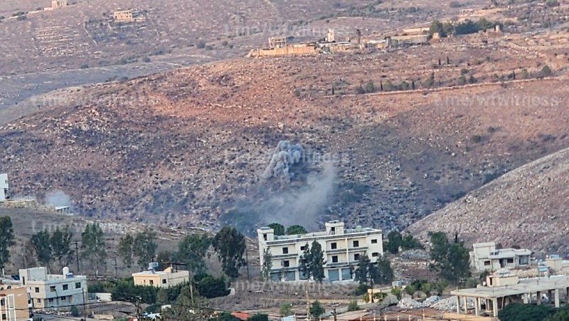 ️🇱🇧🇮🇱 Israeli artillery bombardment targeting Wadi Alsluki and Kfar Tabnet.