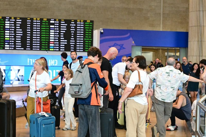 בעקבות העומס החריג: מאות מזוודות נשארו בנתב"ג - המטוסים המריאו בלעדיהן >>