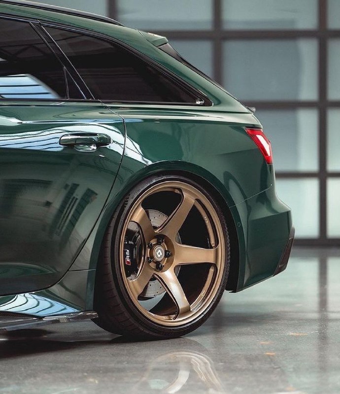Audi RS6 Avant 4