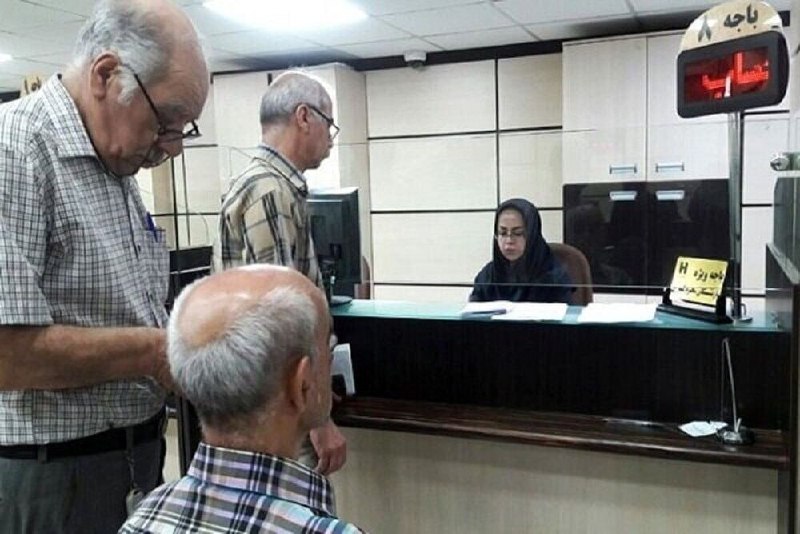 اخبار نصر: 📌 همزمان با نخستین روز هفته دولت انجام شد؛ پرداخت وام ۷۵ میلیون تومانی به ۳۲ هزار بازنشسته کشوری▫️سلیمانی معاون توسعه مد