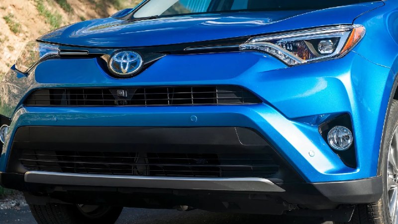 Проблема гибридов Toyota: почему мировой триумф стал головной больюЗарубежные СМ