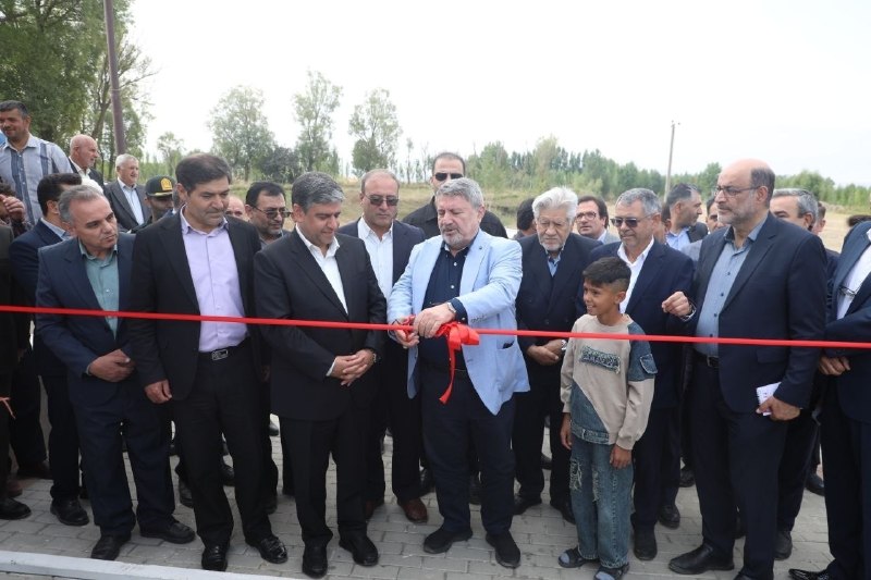 اعتمادآنلاین: 🔻افتتاح مجتمع گردشگری و اقامتی «رنگین‌کمان طبیعت» در روستای سوها🔹هم‌زمان با هفته دولت و با حضور الیاس حضرتی، رئیس شورای 