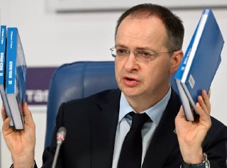 ⚡️ РВИО: школьные учебники снова перепишут, добавив эпизод с участием КНДР в боях за Курскую область и не только. Учебники распространяют в том числе среди украинских военнопленных, а потом «с них спрашивают»Работа над учебниками новейшей истории России по