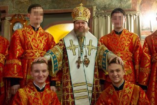 ⚡️ Адвокаты обнаружили нестыковки в экспертизе ФСБ по делу о покушении на митрополита Тихона. Упаковку сока, в которой якобы прятали взрывчатку, купили, когда обвиняемый уже отбывал арест Упаковку сока «Сады Придонья», в которой, согласно ФСБ, прятали взры