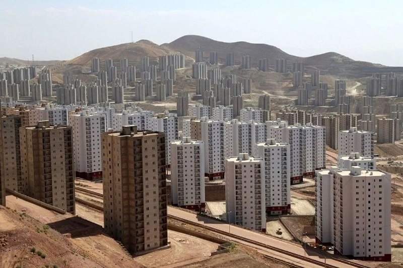 نبض نفت: ⚛️افتتاح‌های «بدون در و پیکر» مسکن‌مهر در شهر جدید پردیسادامه خبر👇🏼🛢🇮🇷 http://nabznaft.ir/fa/news/75326┄┅☫ همیشه با خبر،