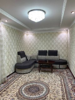 Продается своя 1 комнатная квартира переделанная в 2 в центре города
