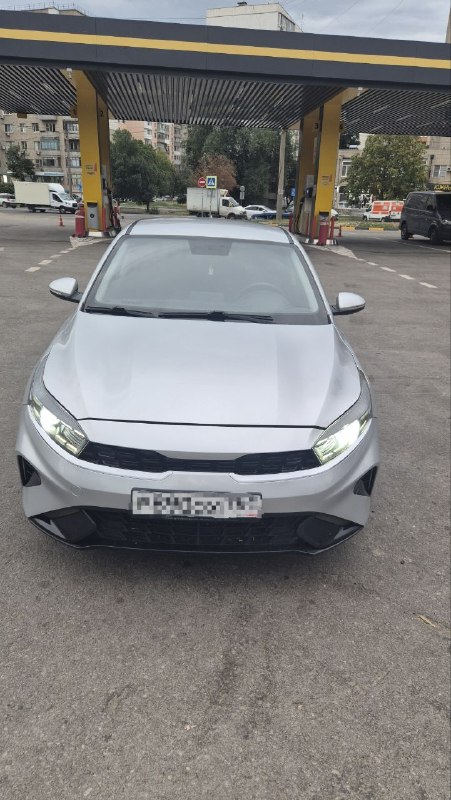 Продам kia cerato 2021 конец - модельный ряд 2022 в идеальном состоянии + комплект зимней резиной на... - фотография