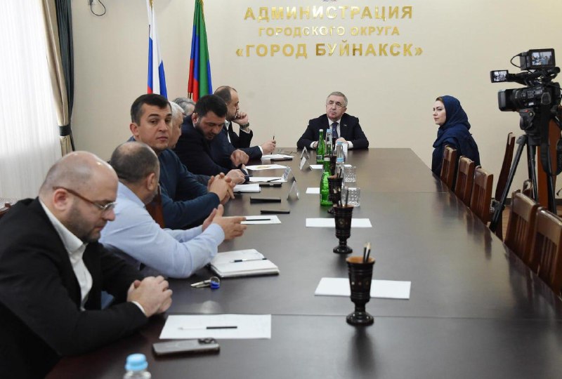 Юрий Левицкий провел прием граждан в Буйнакске фото