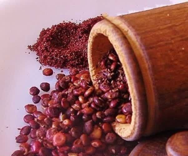 بهداشت جهانی: اگر نقرس یا دیابت دارید سماق را فراموش نکنید :🔹سماق با کاهش اوریک اسید، نقرس را درمان و به طرز شگفت انگیزی میتواند نشانه