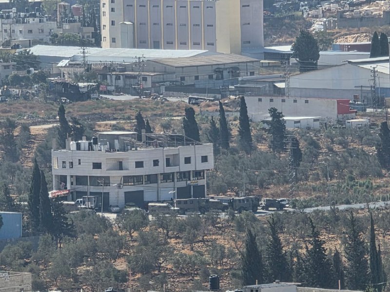 מעקב: צבא הכיבוש משחרר מספר רב של עצורים במהלך המבצע הצבאי המתמשך במחנות עסכר החדש והישן, מזרחית לשכם. שני…