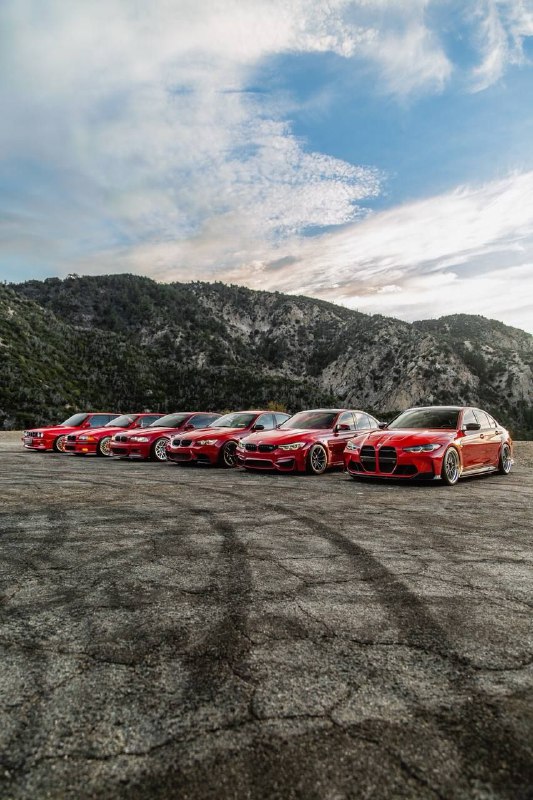 Всё поколения BMW M3 в красном цвете 🔥