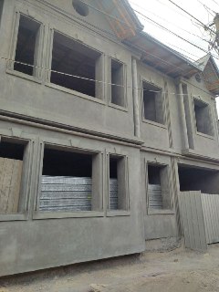 Продается коробка на Охунбабаеве.    Коробка холатида уй сотилади